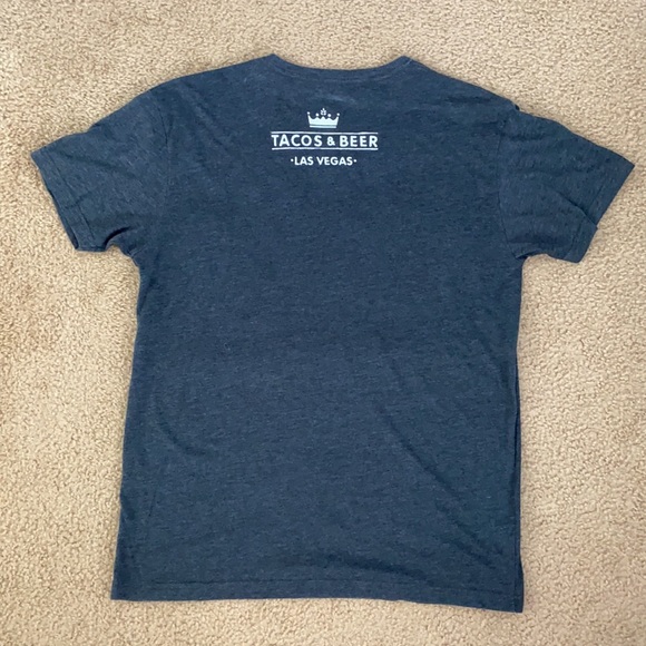 Men’s short sleeve tee in size Large - Picture 2 of 2